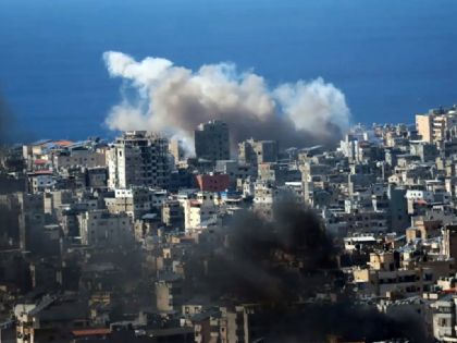 Trump advierte a Irán que tiene una "última oportunidad" para firmar la paz