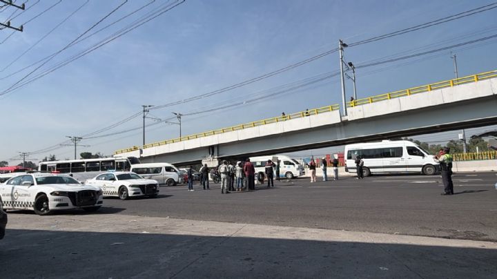 Bloquean la autopista México-Puebla para exigir justicia por el asesinato de "Betito"