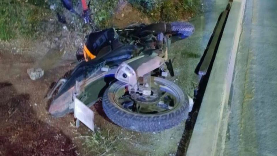 Hasta el momento, la víctima permanece en calidad de desconocida, y las autoridades iniciaron la carpeta de investigación para esclarecer las causas exactas del trágico accidente.