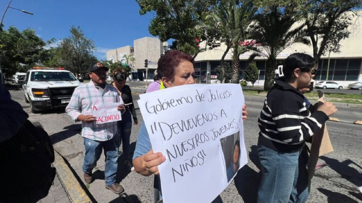 “¿Cuántos más?”, familias denuncian desaparición de 5 adolescentes desaparecidos en Jalisco