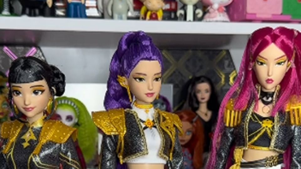 Oficial de Mattel Creations