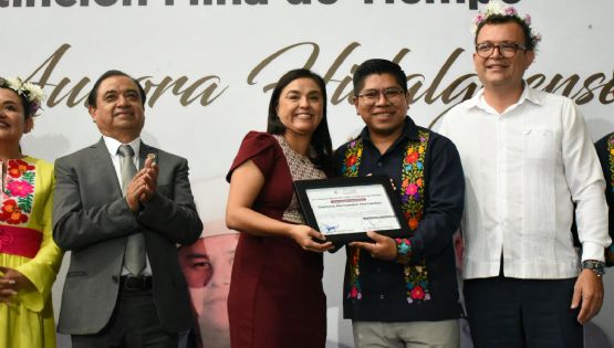 Trío Aurora Hidalguense recibe “La Mina del Tiempo” por su trayectoria en el huapango