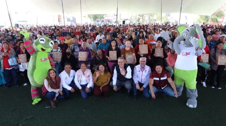 A través del DIF Puebla Capital, entrega Pepe Chedraui más de 4 mil despensas en La Resurrección