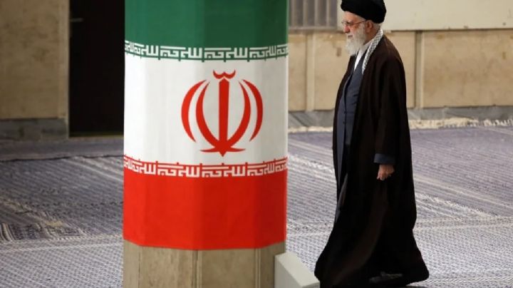 Irán despide a Ali Jameneí: funeral multitudinario busca respaldar al nuevo liderazgo