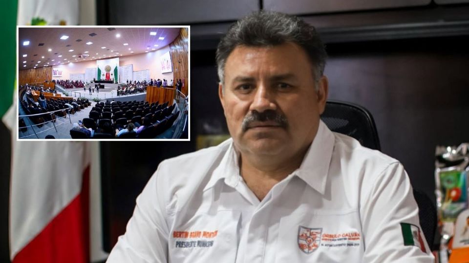 Alcalde de Úrsulo Galván llega al Congreso de Veracruz tras declaración de procedencia de FGE