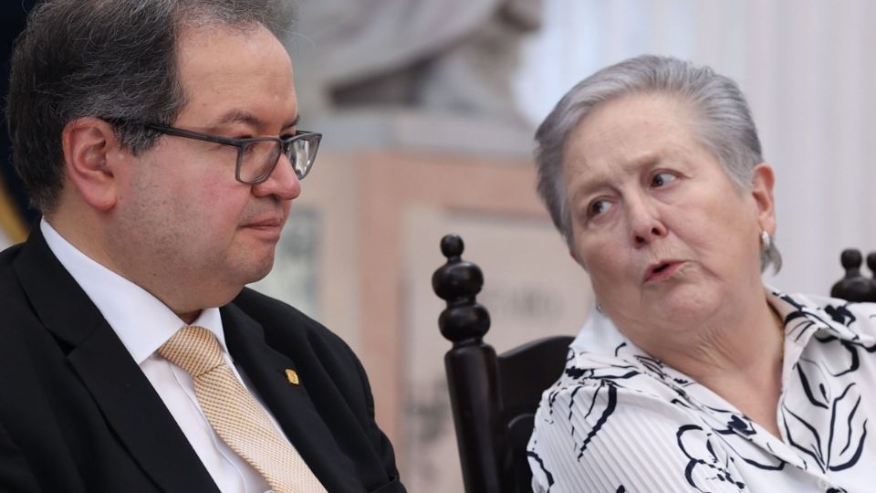 Leonardo Lomelí y Patricia Dávila