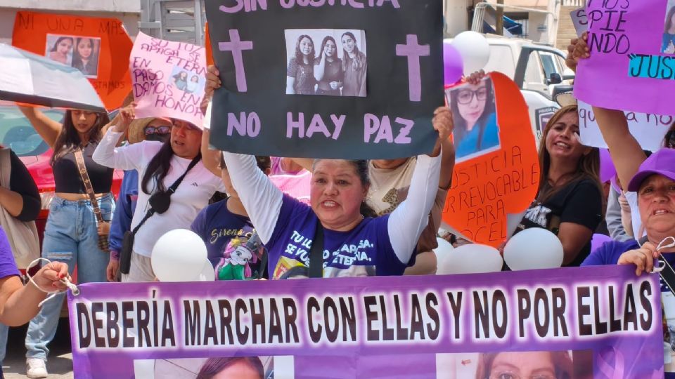 Con misa y marcha, recuerdan a las jóvenes asesinadas en Santiago Tulantepec