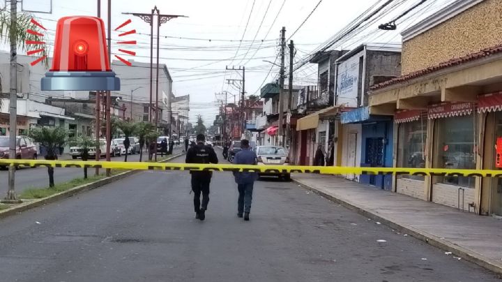 Motociclista muere arrollado tras derrapar en Camerino Z. Mendoza; hijo queda lesionado