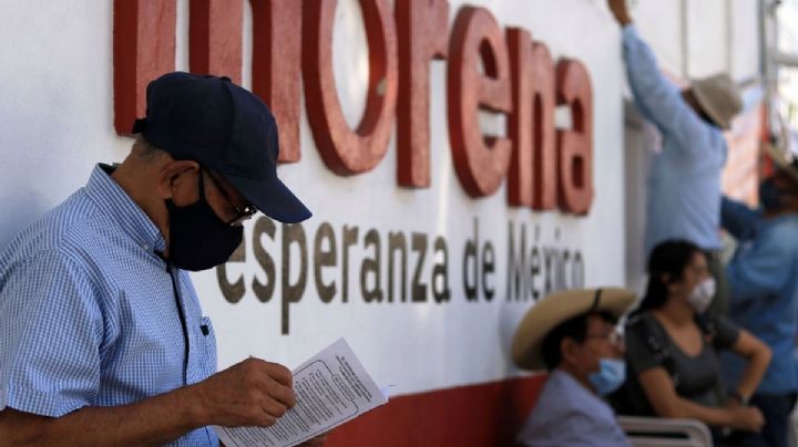 INE ordena a dirigencia de Morena dar costo de credenciales para militantes