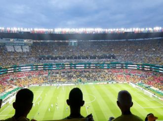 Gastó todos sus ahorros para llevar a su abuelo al Mundial y recibió una recompensa