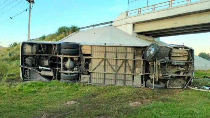 Trasladan de urgencia a personas heridas tras accidente en la carretera México-Tuxpan