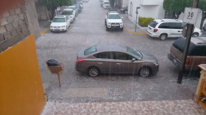 Cae tormenta con granizo en varias zonas de León