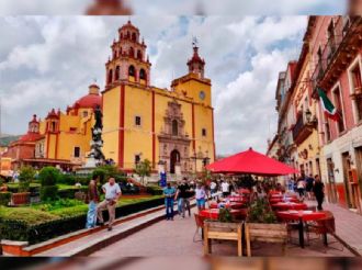 Turistas denuncian “mafia” de guías en Guanajuato capital; ¿Los obligan a pagar entradas?