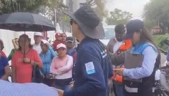 Habitantes de San Juan de Abajo se reúnen con Sapal para llevar el agua, aún hay inconformidad