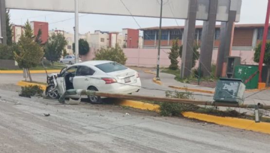 Moviliza a Tránsito Municipal y personal de la CFE choque en Tizayuca